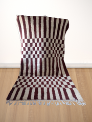 Load image into Gallery viewer, handmade Moroccan rugs, Moroccan artisanal rugs, vintage Berber rugs| 185x320cm in stock