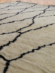 Load image into Gallery viewer, Traditional Moroccan Rugs for a Bohemian Vibe and woven wonders - AUALIRUG