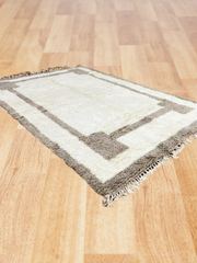 Load image into Gallery viewer, hand woven rug, Beni Ourain rug, Moroccan area rug, handwoven rug, custom size rug - AUALIRUG
