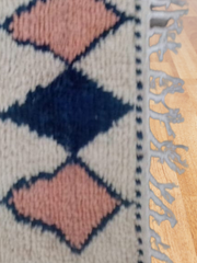 Load image into Gallery viewer, Hand Braided rug - Exclusive beni Ourain Rug- Chic Rug- Colorful rug - USA Rug New York Rug - Rug in Australia - Handmade Rug - Floor Rug - AUALIRUG