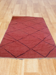 Load image into Gallery viewer, Faded Rug - Red rug - Authentic Rug - living room rug - Monochrome Deisgn Interior - Soft Rug - Geometric Runner - Plain rug - Chic Carpet - AUALIRUG