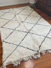 Load image into Gallery viewer, Premium Quality Moroccan Rug - Hand Knotted Rug- Custom Size Rug - Berber Rug - Handmade Wool Rug - Wool Rug -Contemporary Rug - solid rug