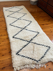 Load image into Gallery viewer, Beni Ourain Runner Rug - Moroccan Runner - Custom Hallway Rug Runner - White and Black Long Runner - Hand woven rug - Farmhouse decor