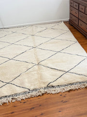 Load image into Gallery viewer, Antique Rug - Authentic Rug - Handmade Wool Rug - Oriental Design - Farmhouse Rug - Hand Knotted Rug- Black and White Carpet - Modern design