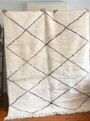 Load image into Gallery viewer, Beni Ourain Rug - Moroccan Berber Rug - All Wool Berber Rug - Custom Area Rug - Handmade Moroccan Rug - Genuine Lamb Wool - Black & White