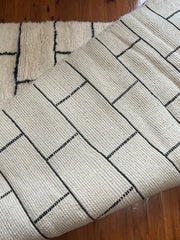 Load image into Gallery viewer, Black and White Checkered Rug - Patterned Living Room - Checkered Area Rug - Checkerboard Rug - Floor rug - Soft Colored Rug - Flatweave Rug