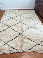 Load image into Gallery viewer, Black and white rug - Hand woven Rug - All Wool Berber Rug - Rugs in Australia - Bajjaad Rug - Hund Woven Rug - Antique berber rug