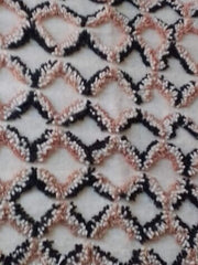 Load image into Gallery viewer, Amazigh Rug - Zigzag design - Moroccan Rug - Artistic rugs - Wool Rug - Bohemian Rug - White Rug - Antique Rug - Atlas Rug - Unique design