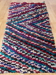 Load image into Gallery viewer, handmade boucherouite carpet, single area rug, boucherouite outdoor rug, long vintage rug