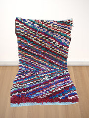 Load image into Gallery viewer, handmade boucherouite carpet, single area rug, boucherouite outdoor rug, long vintage rug