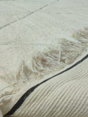 Load image into Gallery viewer, Beni ourain rug - Tribal Wool Rug - Morocco Rug - Flatweave Rug - Large Rug - Berbers Rug - Soft Rugs in Sydney - Gumtree Rug - Chic Rug - AUALIRUG
