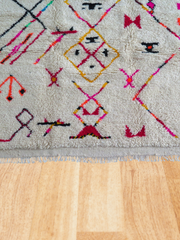 Load image into Gallery viewer, Enchanting Threads, Artisanal Treasures, Handcrafted Moroccan Magic Rug - AUALIRUG
