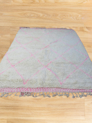 Load image into Gallery viewer, Moroccan custom handmade carpet, white carpet, Moroccan style rug, custom made rug - AUALIRUG
