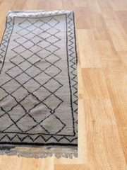 Load image into Gallery viewer, Beni Mrirt rug - Moroccan Rug - Traditional design - terracotta solid rug - Flatweave Rug - Simple Rug - Berbers Rug - Soft Rugs in Sydney - AUALIRUG
