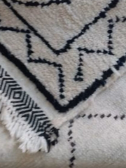 Load image into Gallery viewer, Beni Mrirt rug - Moroccan Rug - Traditional design - terracotta solid rug - Flatweave Rug - Simple Rug - Berbers Rug - Soft Rugs in Sydney - AUALIRUG
