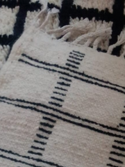 Load image into Gallery viewer, Lovely Checkred Rug  - Geometric Runner - Beni Ourain Carpet - Berber  Rug - chic Rug - Black and White Rug - Antique Rug -  Faded Rug - AUALIRUG

