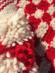 Load image into Gallery viewer, Traditional Moroccan Rug - Home art living room rug - Gorgeous Beni Ourain Carpet - Wool Rug - Shaggy Rug - Red and White Rug - Antique Rug - AUALIRUG
