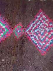 Load and play video in Gallery viewer, black bouchrouite rugs, tribal colorful bouchrouit rugs, vintage runner rugs, carpet boucherouite
