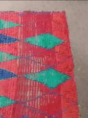 Load and play video in Gallery viewer, Artistic Delight: Handwoven Vintage Moroccan Bouchouite Rug with Personalized Pattern | 128cm x 190cm In Stock
