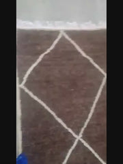 Load and play video in Gallery viewer, Bajaad Rug - Woven Fringe Runner -Sheep Wool Rug - Wool Carpet Australia - Modern Rug - Pakistani Rug - Colorful rug - Rug in America
