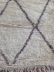 Load and play video in Gallery viewer, Decorative Rug - Black and White Rug - Wool Rug Handmade by Berber Women - Modern Rug - Home Art Living Room Rug - Authentic Rug - Chic Rug
