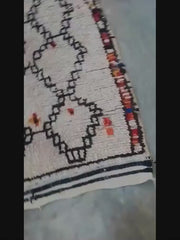 Load and play video in Gallery viewer, Sheep Wool Rug - Peach Rug - Traditional Rug - tapis berber - Contemporary Rug - Hand Knotted Rug- Black White Custom Rug - Handmade Carpet
