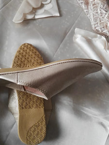 Moroccan Traditional Babouche, Handmade Leather Slippers - AUALIRUG