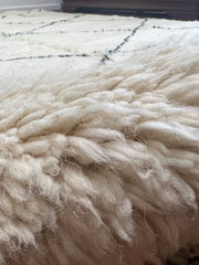 Load image into Gallery viewer, Moroccan Rug With Attractive design - Fluffy Azilal Rug - Patterned living room - Hand Knotted Rug- Black White Custom Size Rug - Floor Rug
