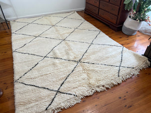 Rug in Australia - Baniourain rug - Moroccan Berber rug - Shaggy Rug - Chic Rug - Long Area Rug - Hallway Rug - Rug in Canada - Antique Rug