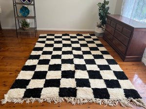 Gorgeous Beni Ourain Rug - Moroccan Rug - Berber Style Rug - White and Black rug - Handmade Rug - Checkered Rug - Winter Rug - Free Shipping