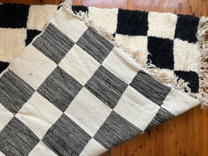 Gorgeous Beni Ourain Rug - Moroccan Rug - Berber Style Rug - White and Black rug - Handmade Rug - Checkered Rug - Winter Rug - Free Shipping