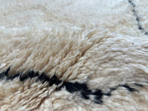 Custom Rug - Beni Ourain Rug - Moroccan Berber Rug - Floor Rug - Authentic Carpet - Genuine Lamb Wool - With and Black rug - Handmade Rug