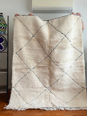 Load image into Gallery viewer, Gorgeous Beni Ordain Rug in Black and White - Oriental Design - Moroccan Rug Hand knotted - All Wool Berber Rug - Custom Rug - Chic rug
