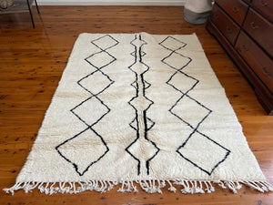 Modern Artwork - Berber Carpet - Shaggy Rug - Genuine Wool Rug - Living Room Rug - Chic Rug - Black and White Moroccan Rug - Hand woven rug