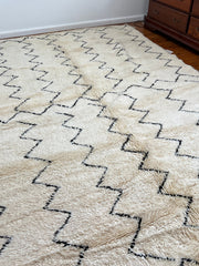Load image into Gallery viewer, Moroccan Beni Ourain Rug - Eye Catching Rug- Bohemian rug - Flatweave Rug - Chic Rug - Black White Custom Rug - Floor Rug - Traditional Rug
