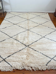 Load image into Gallery viewer, Rug in Australia - Baniourain rug - Moroccan Berber rug - Shaggy Rug - Chic Rug - Long Area Rug - Hallway Rug - Rug in Canada - Antique Rug

