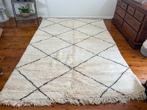 Rug in Australia - Baniourain rug - Moroccan Berber rug - Shaggy Rug - Chic Rug - Long Area Rug - Hallway Rug - Rug in Canada - Antique Rug