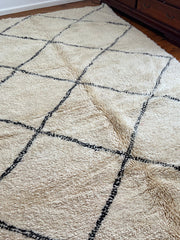 Load image into Gallery viewer, Black and white rug - Hand woven Rug - All Wool Berber Rug - Rugs in Australia - Bajjaad Rug - Hund Woven Rug - Antique berber rug
