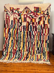 Load image into Gallery viewer, Fluffy Azilal Rug - Moroccan Beni Ourain Rug - Old Berber Rug - Carpet Handmade by Berber Women - Chic Rug - Hand Knotted Rug- Shuggy Rug
