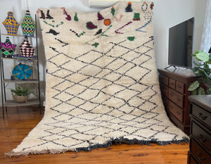 Traditional Moroccan rug - Wool Carpet Handmade by Berber Women - Chic Rug - Azilal Berber Rug- Hand Knotted Rug- Black White Custom Rug