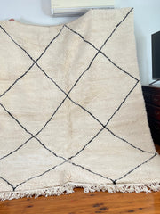 Load image into Gallery viewer, Carpets Handmade by Berber Women - Checkered Area Rug - rugs in Australia - Antique Berber rug - Moroccan Rug With attractive Design
