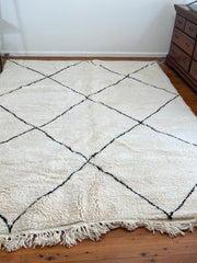 Load image into Gallery viewer, Carpets Handmade by Berber Women - Checkered Area Rug - rugs in Australia - Antique Berber rug - Moroccan Rug With attractive Design
