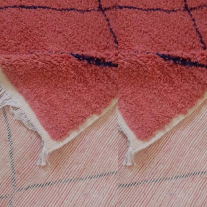 Faded Rug - Red rug - Authentic Rug - living room rug - Monochrome Deisgn Interior - Soft Rug - Geometric Runner - Plain rug - Chic Carpet