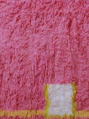 Load image into Gallery viewer, simple motifs pink rug, flat fluffy rug, Moroccan traditional rugs, Shaggy Rug, Motifs carpet
