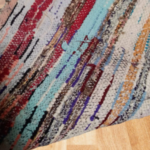 Berber boucherouite carpet, cherouite rug, Moroccan boucherouite, Berber Kilim