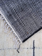 Load image into Gallery viewer, home white rug, ethnic Berber white rug, Australia wool area rug, luxurious Arab rug, tribal carpet
